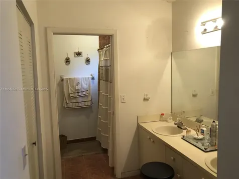 1387 SE 10th Street Homestead FL 33035