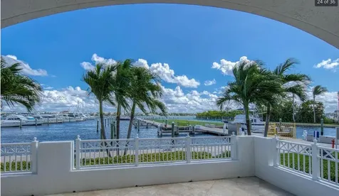 802 W Windward Way Lantana FL 33462