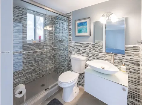 8371 NW 166th Terrace Miami Lakes FL 33016
