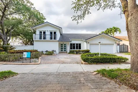8371 NW 166th Terrace Miami Lakes FL 33016