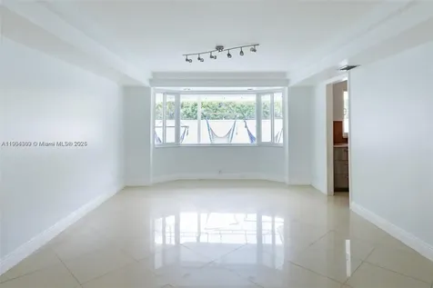 8371 NW 166th Terrace Miami Lakes FL 33016