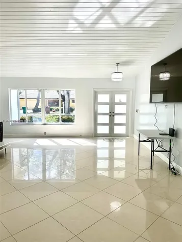 8371 NW 166th Terrace Miami Lakes FL 33016