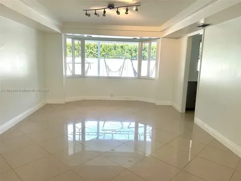 8371 NW 166th Terrace Miami Lakes FL 33016
