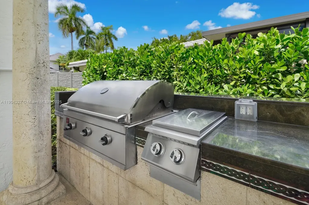 168 Fiesta Way Fort Lauderdale FL 33301