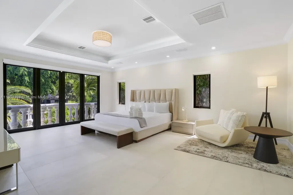 168 Fiesta Way Fort Lauderdale FL 33301