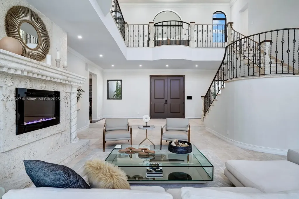 168 Fiesta Way Fort Lauderdale FL 33301