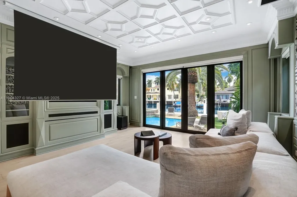 168 Fiesta Way Fort Lauderdale FL 33301