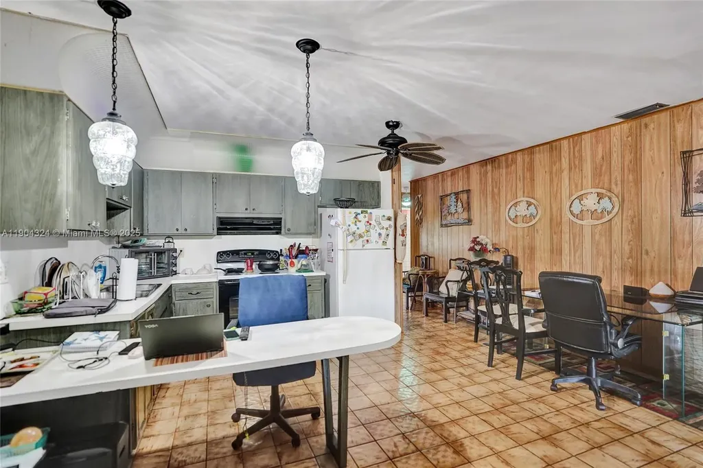 3941 NW 110th Avenue Coral Springs FL 33065