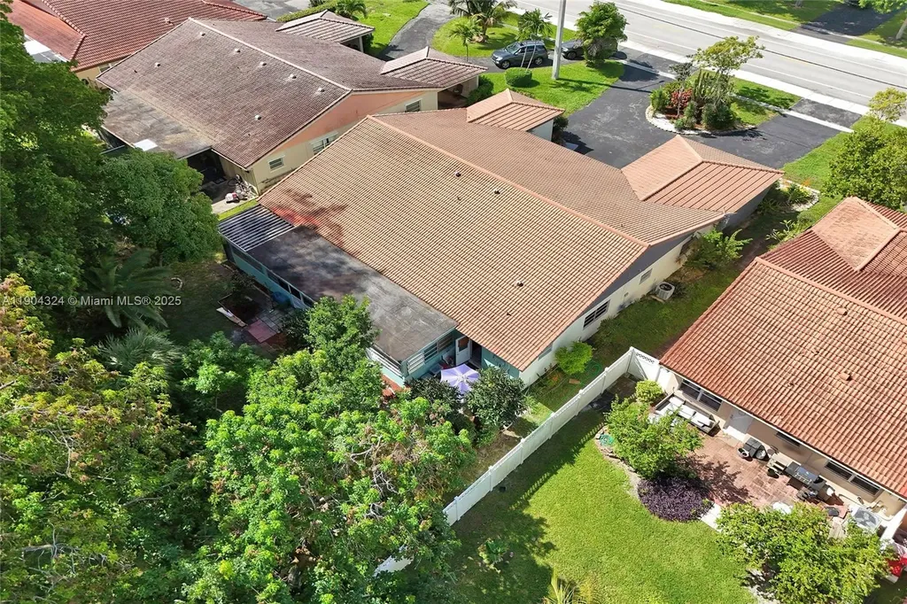 3941 NW 110th Avenue Coral Springs FL 33065