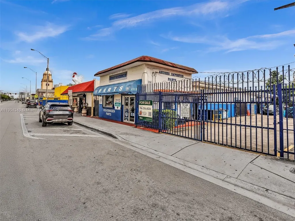 2112 NW 36th Street Miami FL 33142