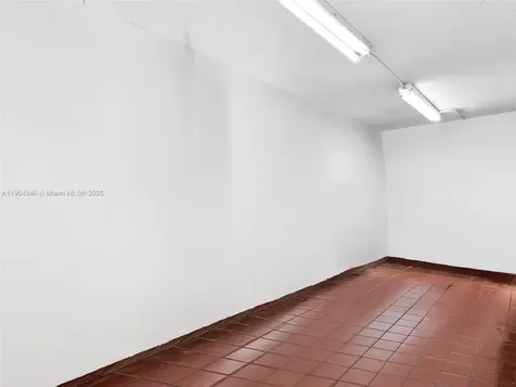 2112 NW 36th Street Miami FL 33142