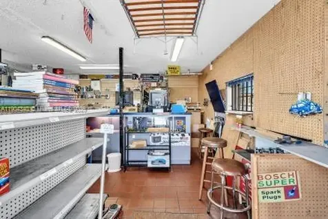 2112 NW 36th Street Miami FL 33142