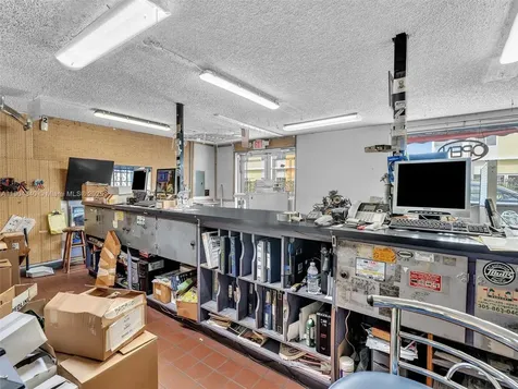 2112 NW 36th Street Miami FL 33142