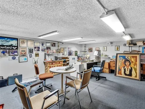 2112 NW 36th Street Miami FL 33142