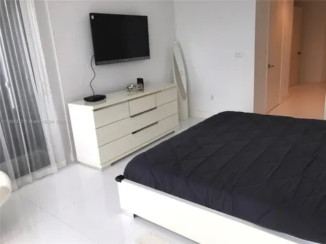 18201 Collins Avenue Sunny Isles Beach FL 33160