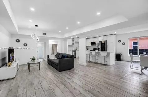 420 NE 90th Street El Portal FL 33138
