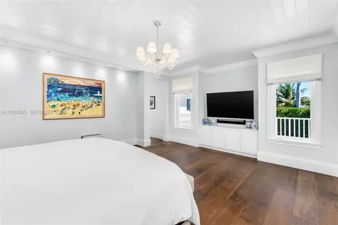 2500 Regatta Avenue Miami Beach FL 33140