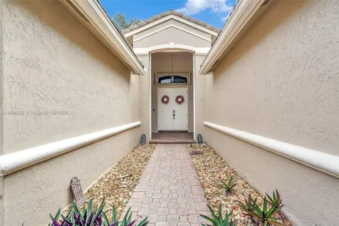 4936 NW 52nd Avenue Coconut Creek FL 33073