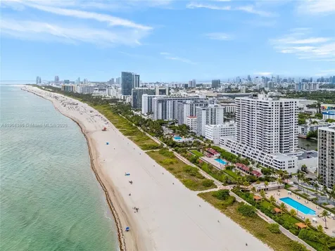 2555 Collins Avenue Miami Beach FL 33140