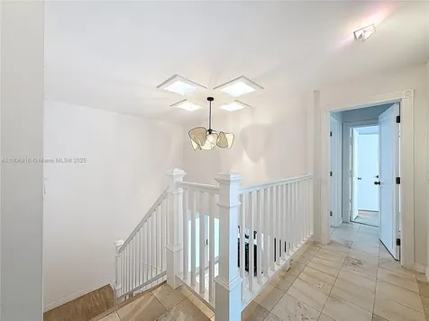 254 Sea View Drive Key Biscayne FL 33149
