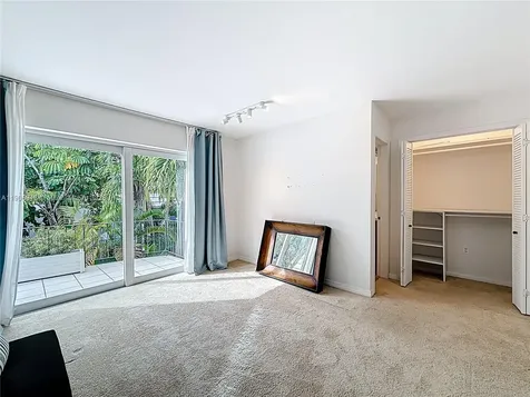 254 Sea View Drive Key Biscayne FL 33149