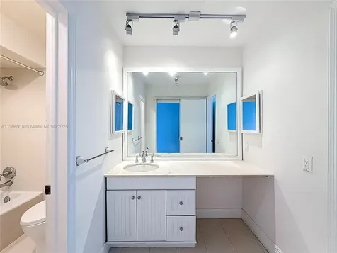 254 Sea View Drive Key Biscayne FL 33149