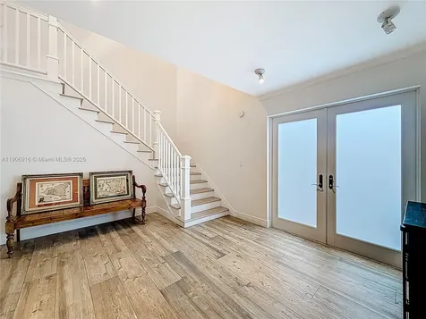 254 Sea View Drive Key Biscayne FL 33149