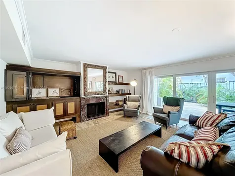 254 Sea View Drive Key Biscayne FL 33149