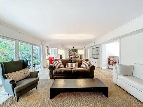 254 Sea View Drive Key Biscayne FL 33149