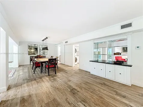 254 Sea View Drive Key Biscayne FL 33149