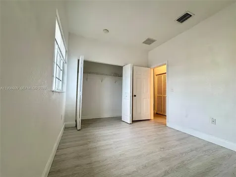 2590 NE 3rd Drive Homestead FL 33033