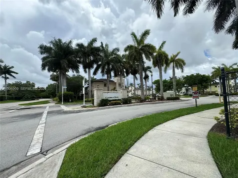 2590 NE 3rd Drive Homestead FL 33033
