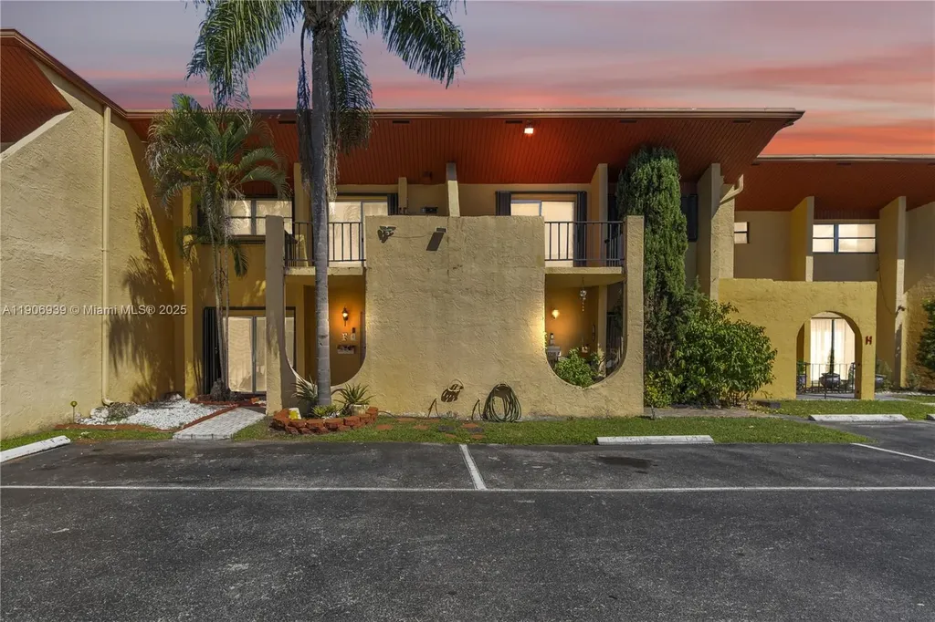 13715 SW 84th Street Miami FL 33183