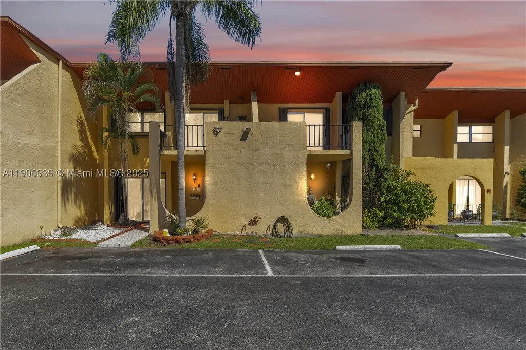 13715 SW 84th Street Miami FL 33183