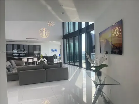 18555 Collins Avenue Sunny Isles Beach FL 33160