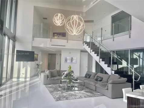 18555 Collins Avenue Sunny Isles Beach FL 33160