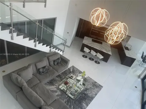 18555 Collins Avenue Sunny Isles Beach FL 33160