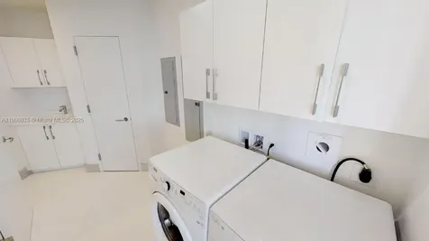 18555 Collins Avenue Sunny Isles Beach FL 33160