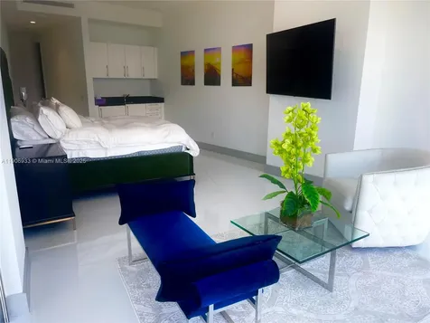 18555 Collins Avenue Sunny Isles Beach FL 33160