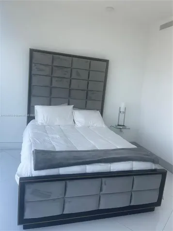 18555 Collins Avenue Sunny Isles Beach FL 33160