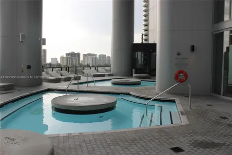 18555 Collins Avenue Sunny Isles Beach FL 33160