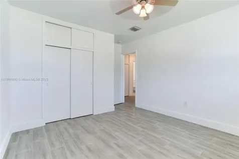 436 Gull Court North Palm Beach FL 33408