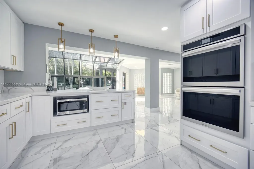 1030 SW 14th Terrace Fort Lauderdale FL 33312