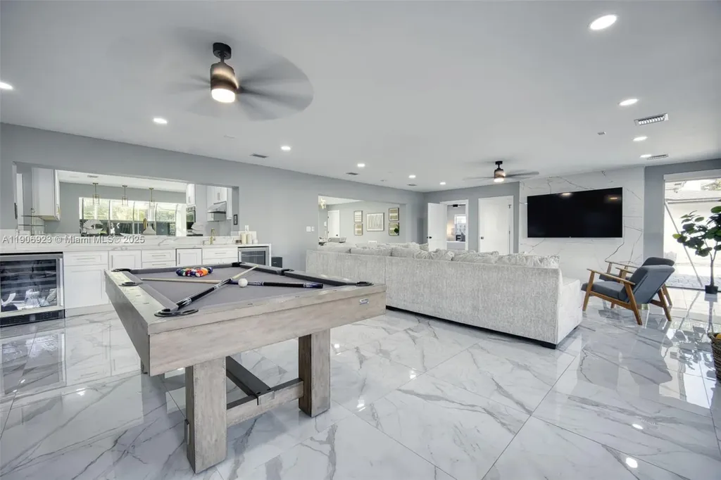 1030 SW 14th Terrace Fort Lauderdale FL 33312