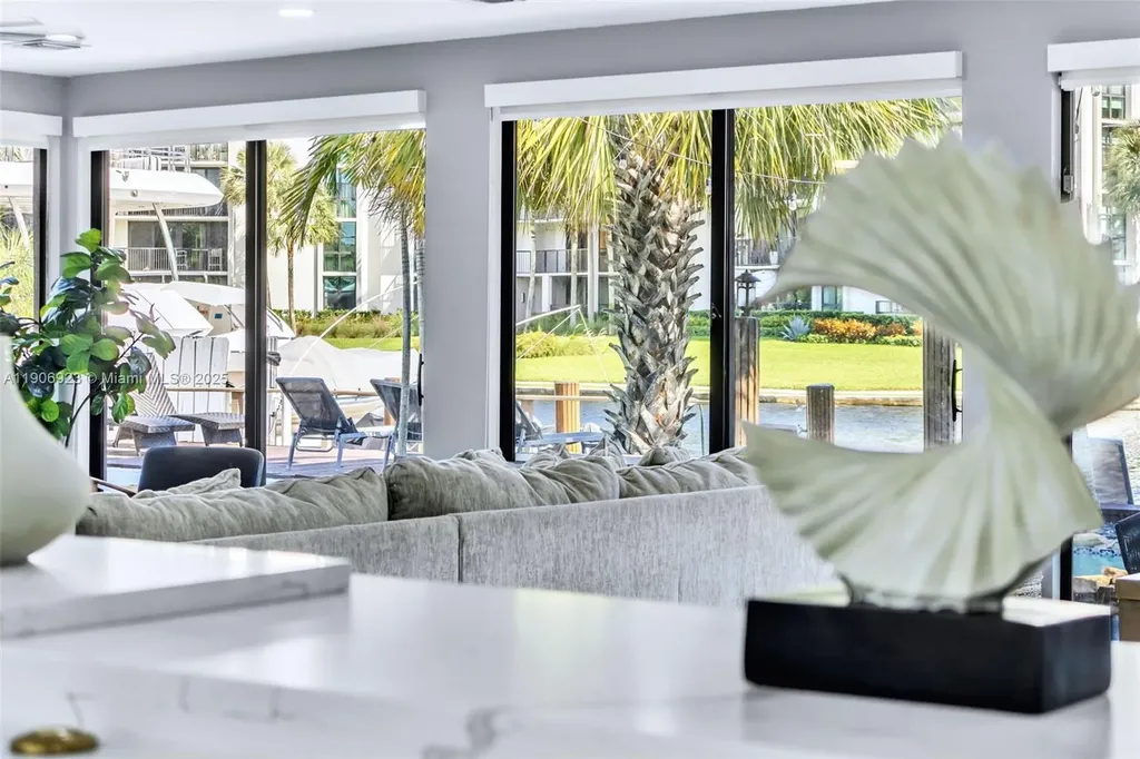 1030 SW 14th Terrace Fort Lauderdale FL 33312