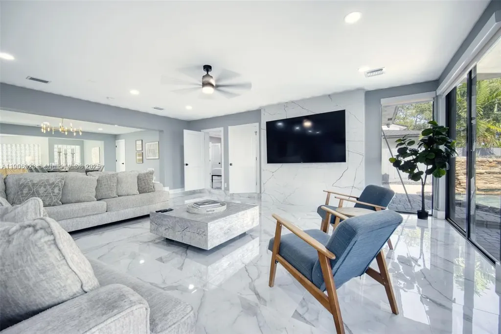 1030 SW 14th Terrace Fort Lauderdale FL 33312