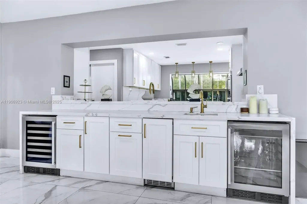 1030 SW 14th Terrace Fort Lauderdale FL 33312