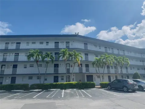 443 NE 195th Street Miami FL 33179