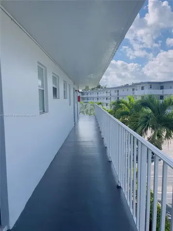443 NE 195th Street Miami FL 33179