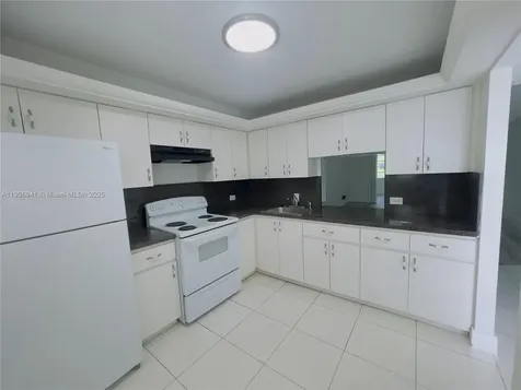 443 NE 195th Street Miami FL 33179